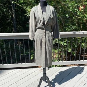 Vintage 80s Does 40s Fitted Waist Button Front Mi… - image 1